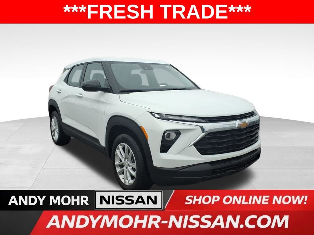 Used 2024 Chevrolet TrailBlazer LS image 2