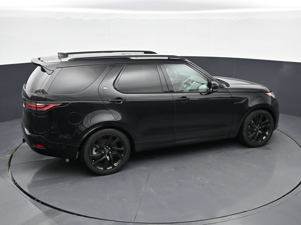 Used 2024 Land Rover Discovery Dynamic SE AWD/4WD image 29