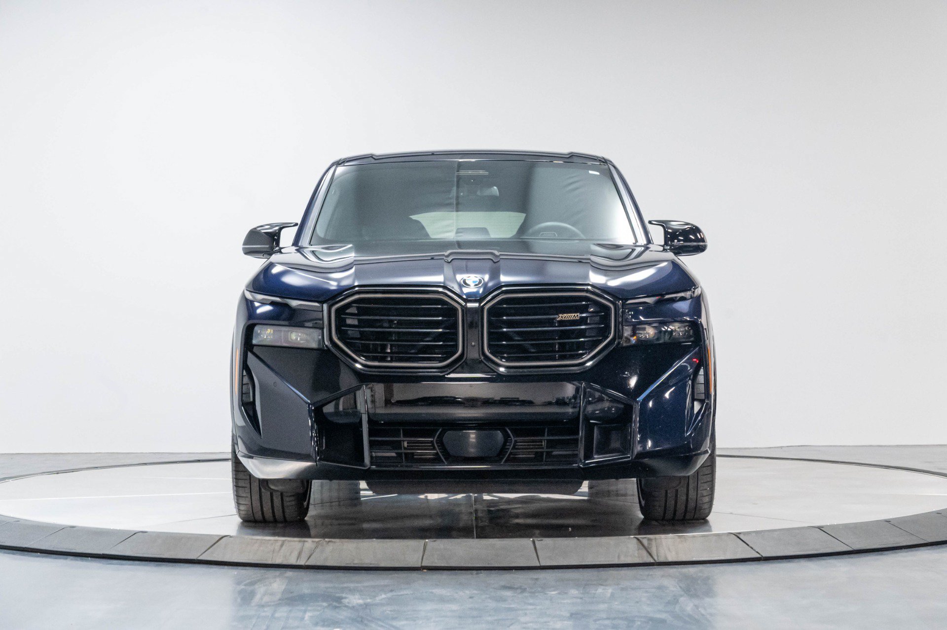 Used 2023 BMW XM AWD/4WD image 43