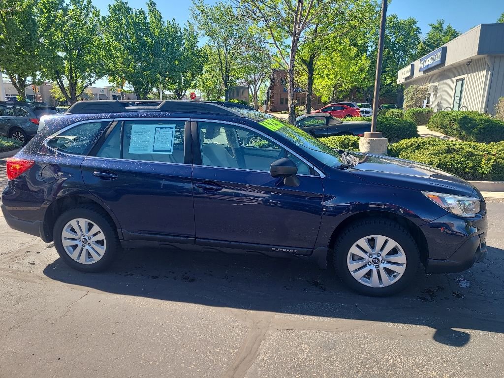Used 2018 Subaru Outback 2.5i AWD/4WD image 6