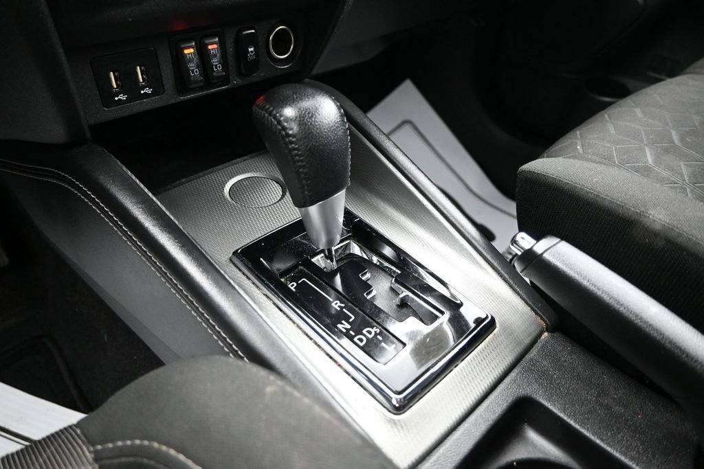 Used 2020 Mitsubishi Outlander Sport SE FWD image 20