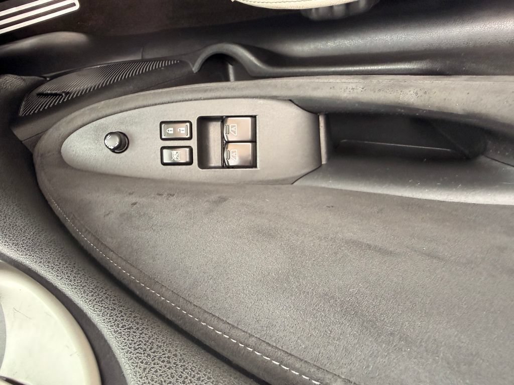 Used 2011 Nissan 370Z Touring RWD image 35