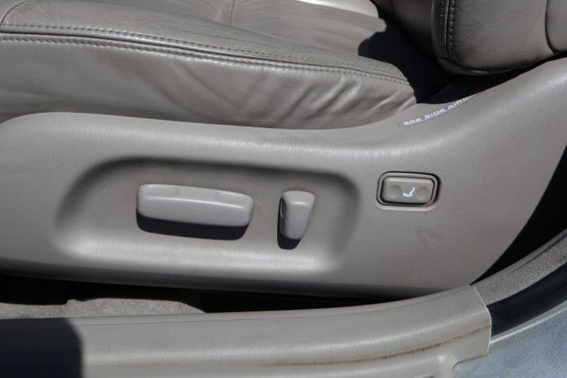 Used 2003 Lexus ES 330 FWD image 15