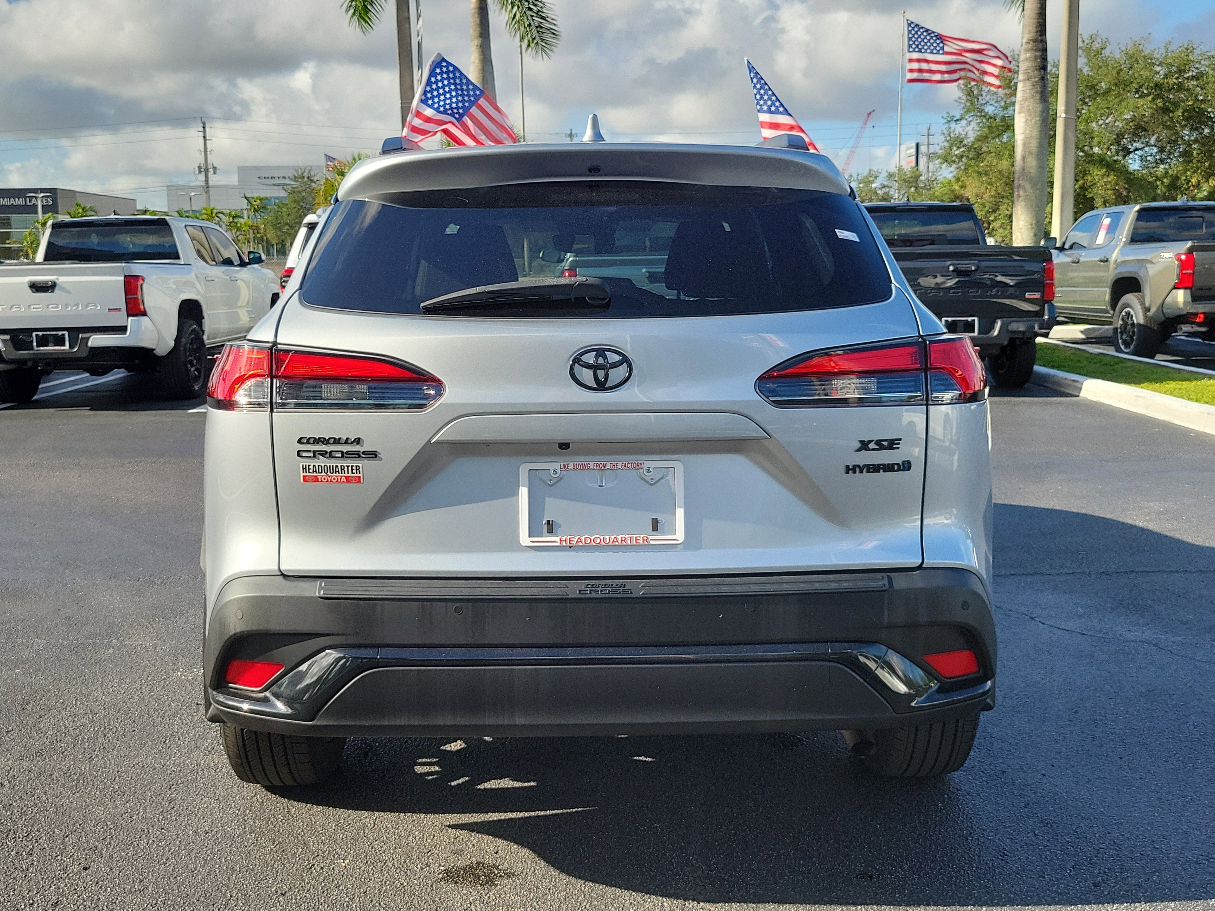 Used 2024 Toyota Corolla Cross AWD Hybrid w/ Convenience Package image 10
