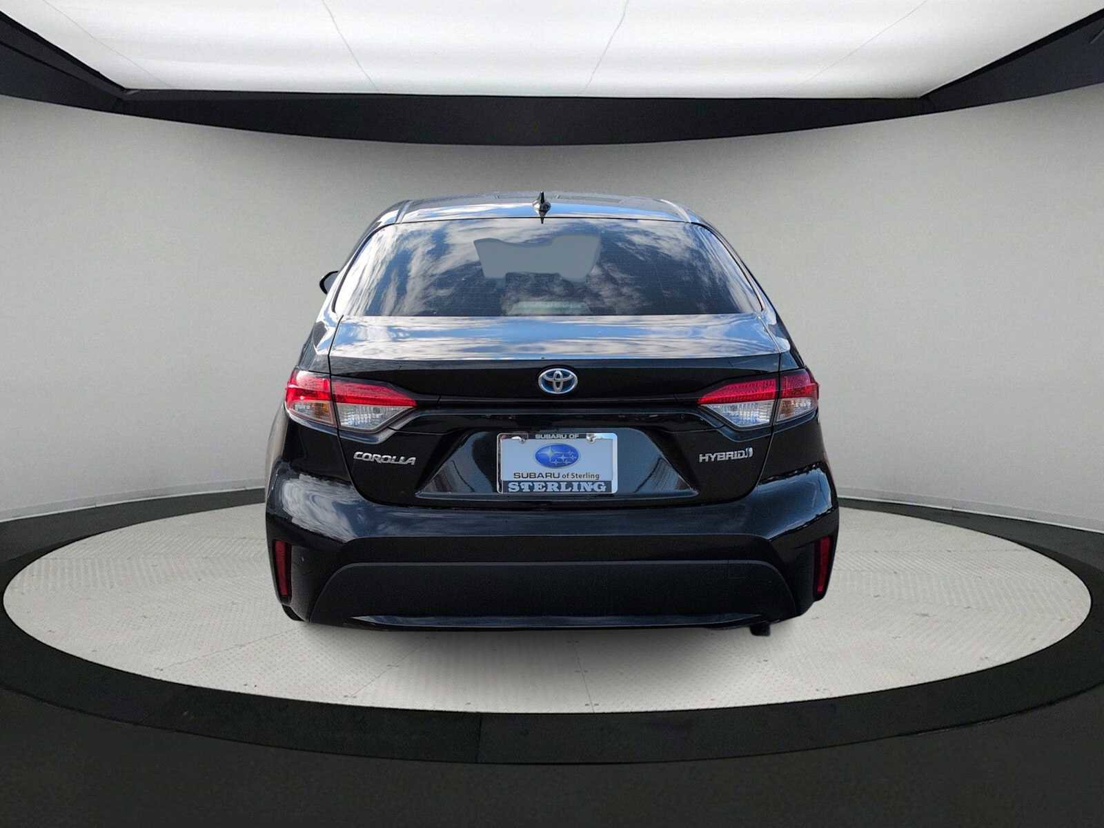 Used 2022 Toyota Corolla LE image 6