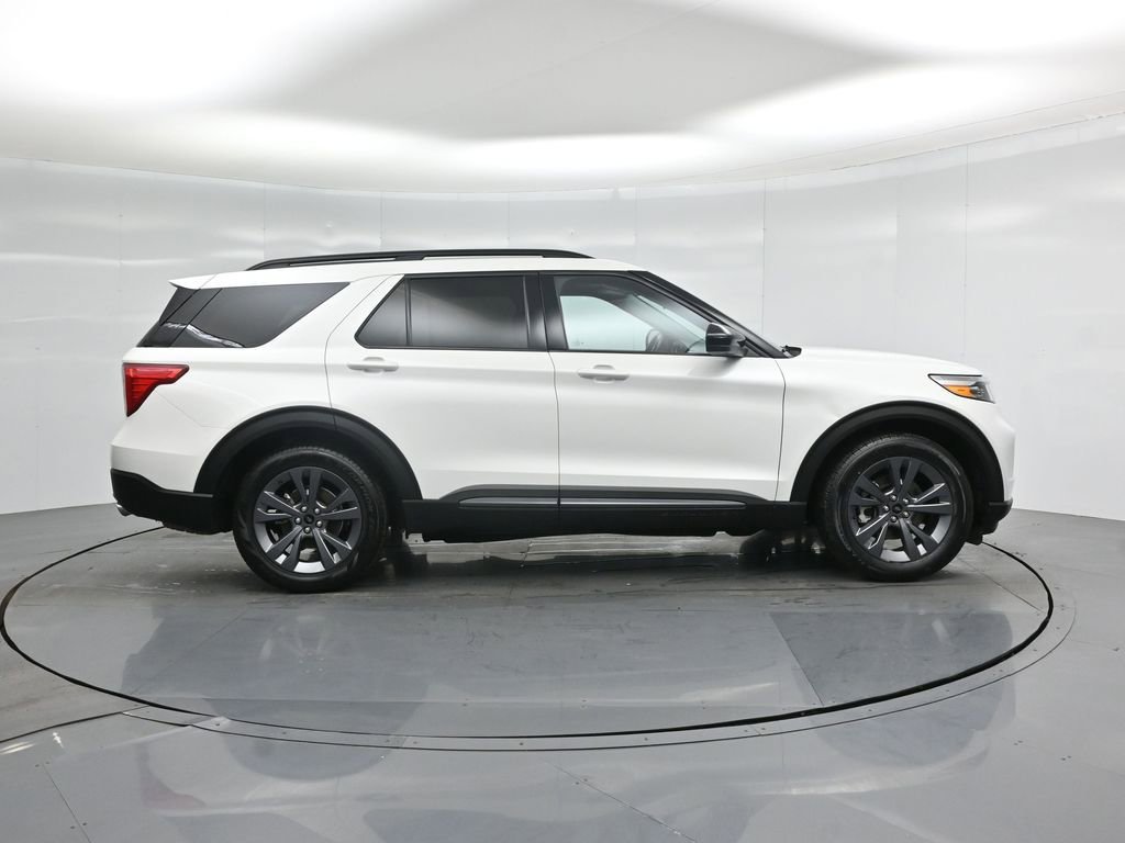 Certified 2023 Ford Explorer XLT w/ Equipment Group 202A image 28
