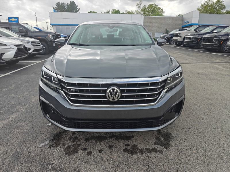Used 2020 Volkswagen Passat 2.0T R-Line FWD image 2