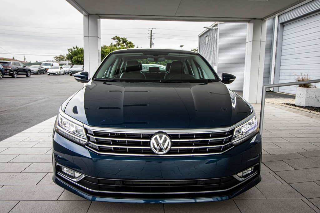 Used 2018 Volkswagen Passat 2.0T SE image 8