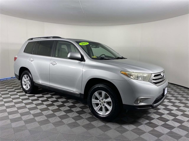 Used 2012 Toyota Highlander SE w/ Tow Pkg