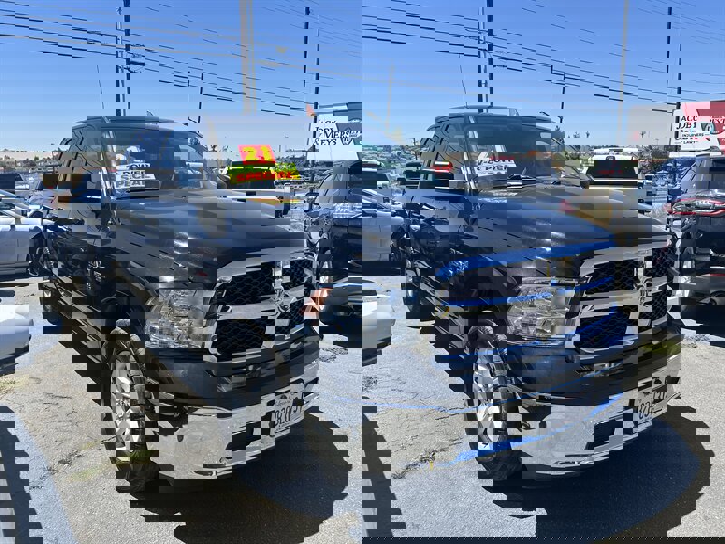 Used 2021 RAM 1500 Classic SLT image 5