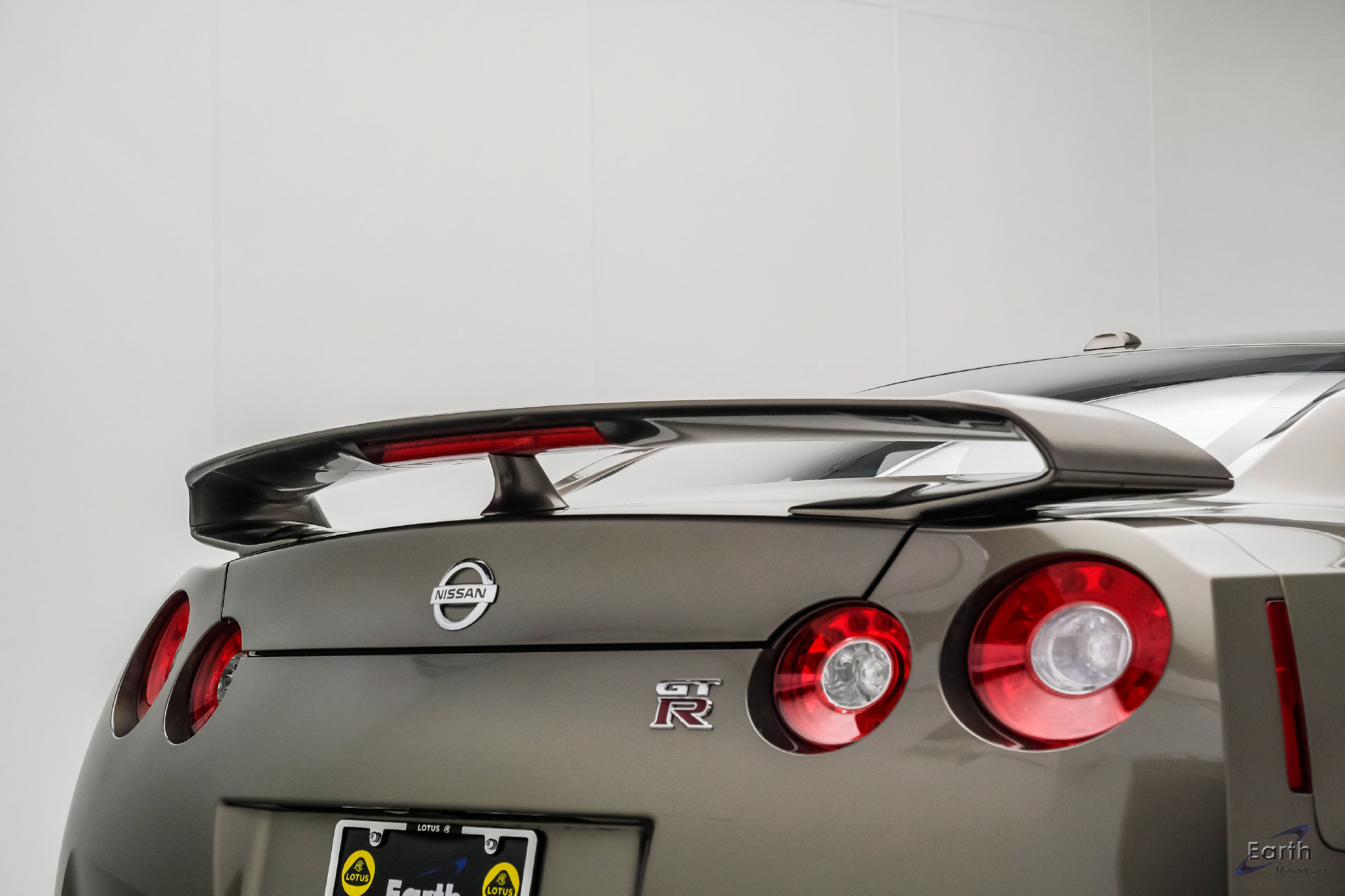 Used 2009 Nissan GT-R Premium AWD/4WD image 22