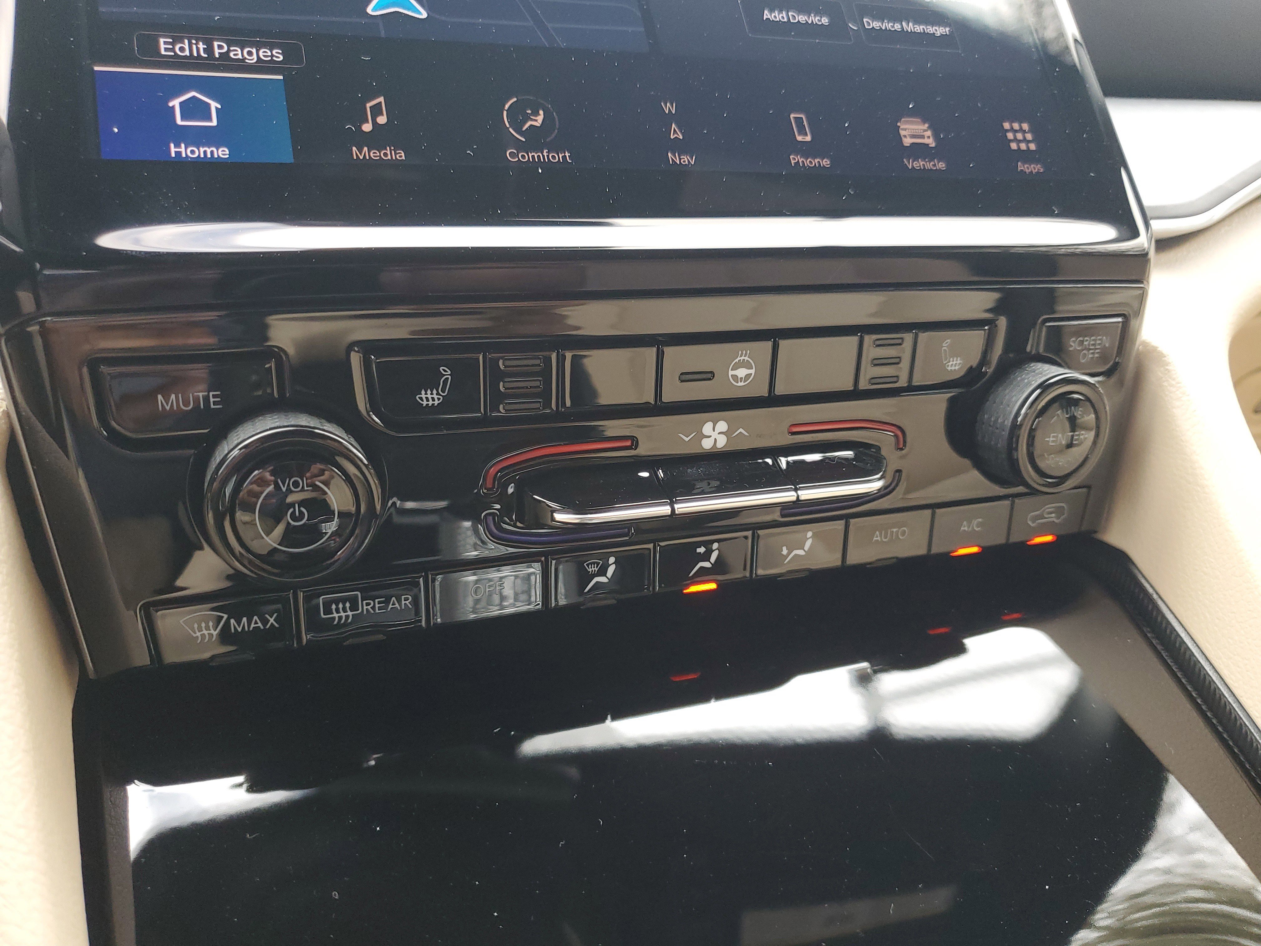 Used 2025 Jeep Grand Cherokee L Limited image 23