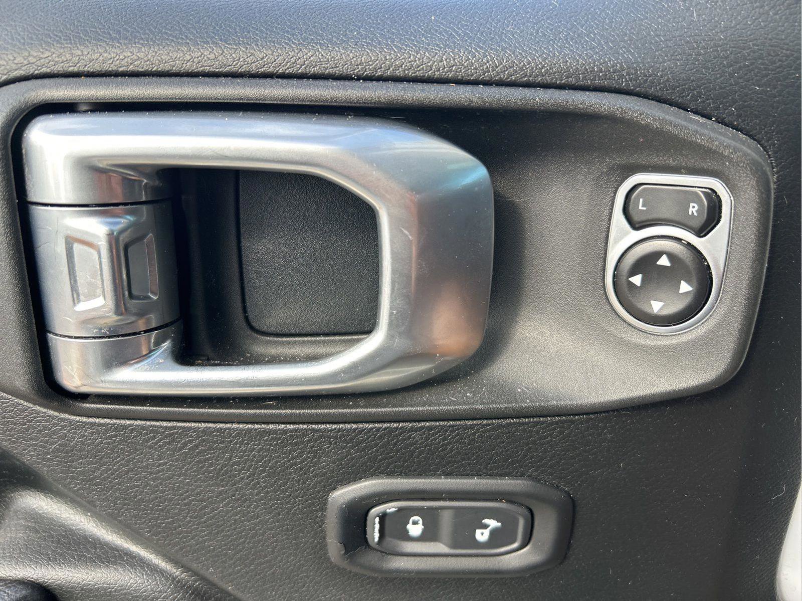 Used 2020 Jeep Gladiator Sport w/ Quick Order Package 24S AWD/4WD image 24