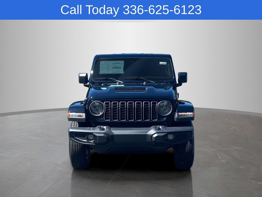 New 2025 Jeep Gladiator Sport AWD/4WD image 4
