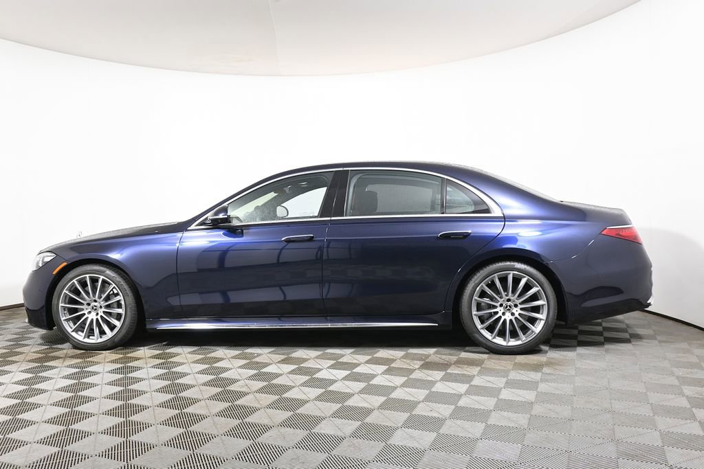 Used 2023 Mercedes-Benz S 580 4MATIC Sedan image 2