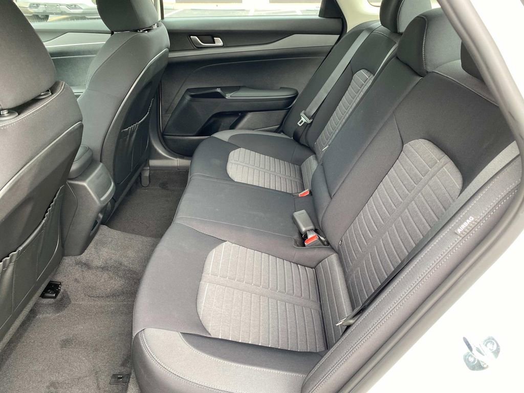 New 2026 Kia K5 LXS image 6