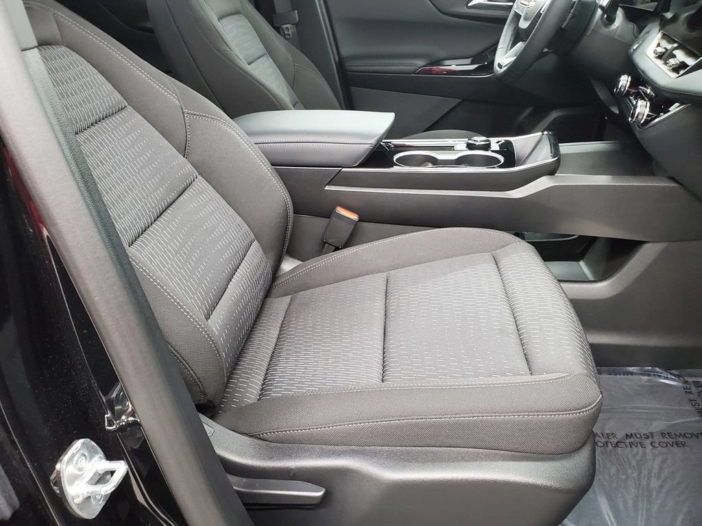 Used 2026 Chevrolet Equinox LT FWD image 21