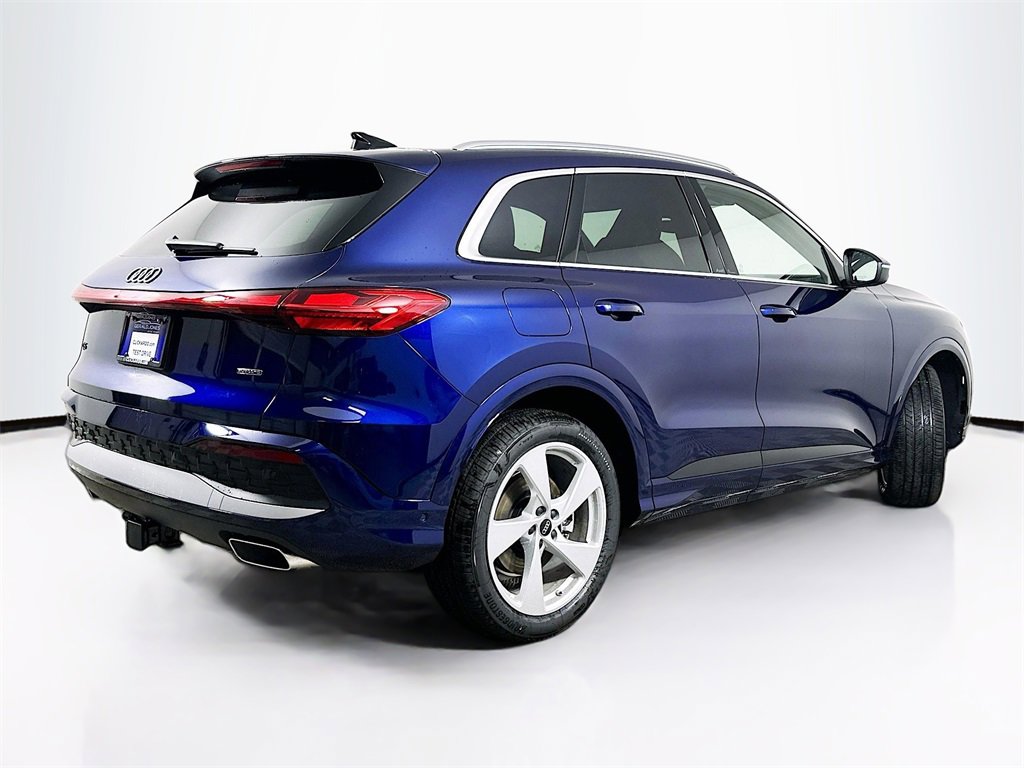 New 2025 Audi Q5 Prestige image 7