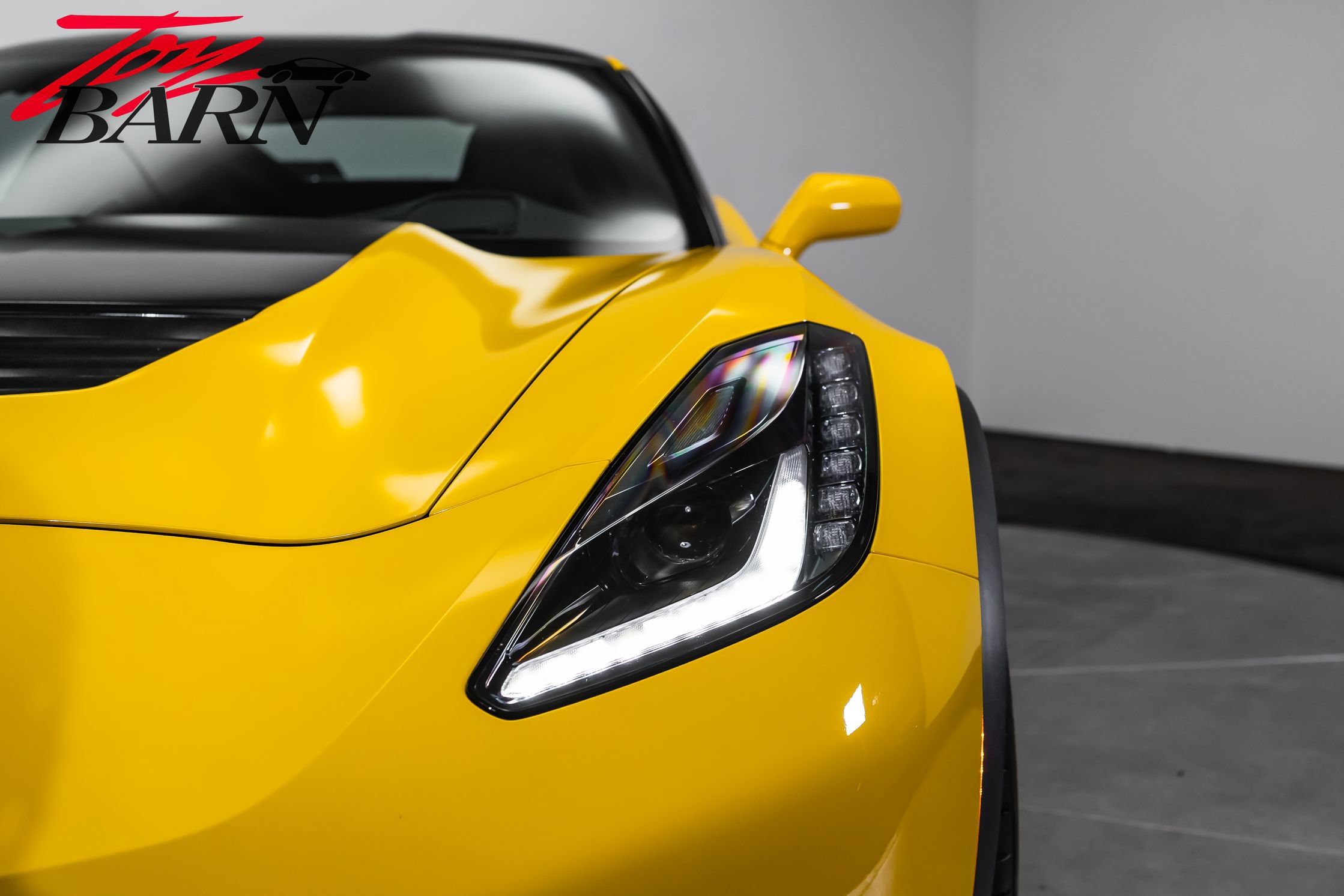 Used 2015 Chevrolet Corvette Z06 w/ 2LZ Preferred Equipment Group RWD image 18