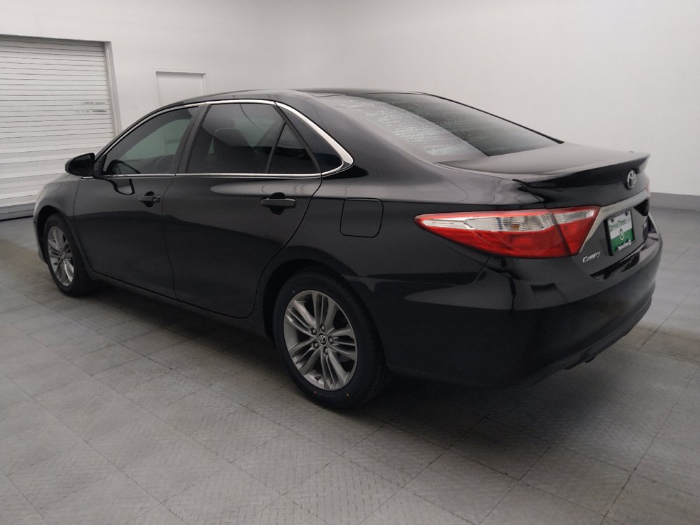 Used 2015 Toyota Camry SE FWD image 3