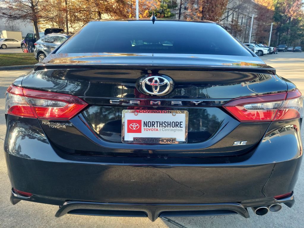 Certified 2022 Toyota Camry SE image 4