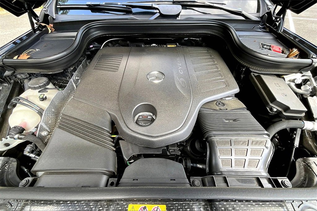 Certified 2025 Mercedes-Benz GLE 450 4MATIC image 9