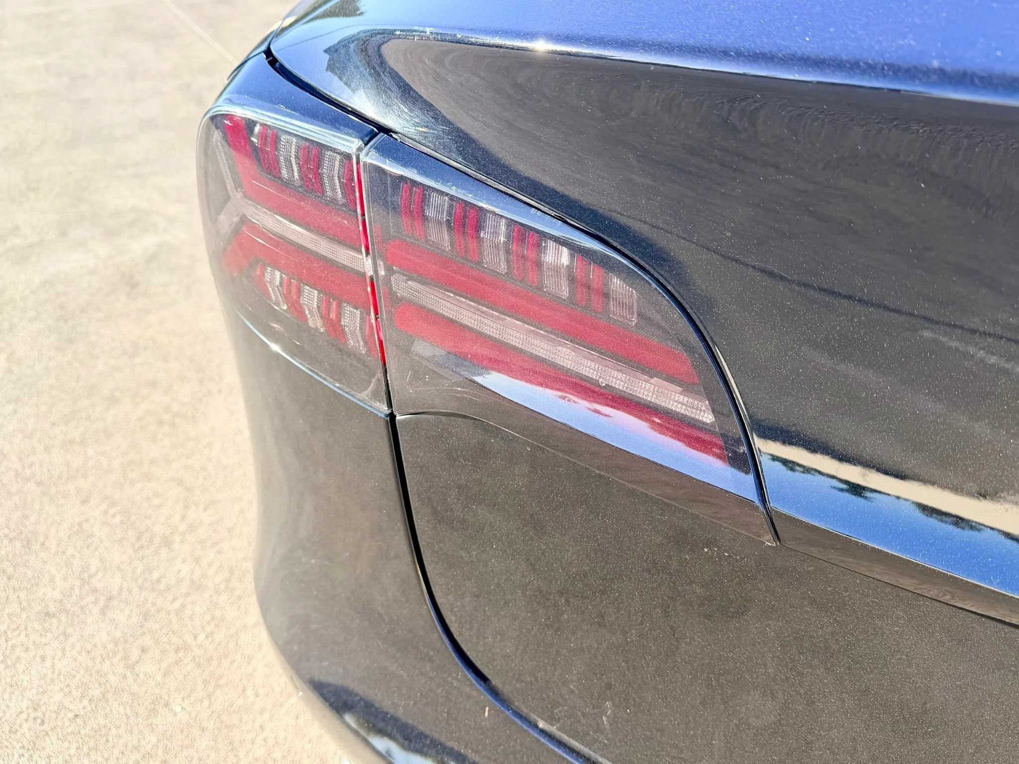 Used 2018 Tesla Model 3 Mid Range RWD image 18