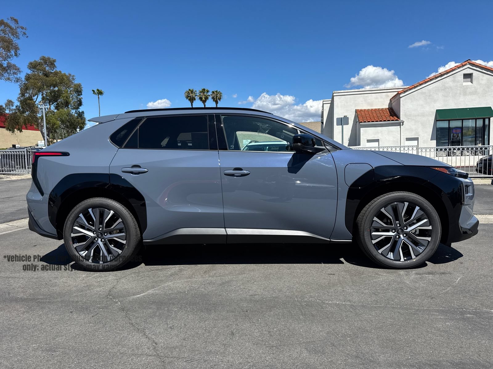 New 2026 Subaru Solterra AWD/4WD image 5