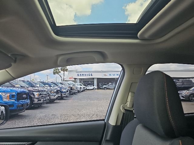 Used 2018 Subaru Crosstrek 2.0i Premium w/ Moonroof Package AWD/4WD image 11