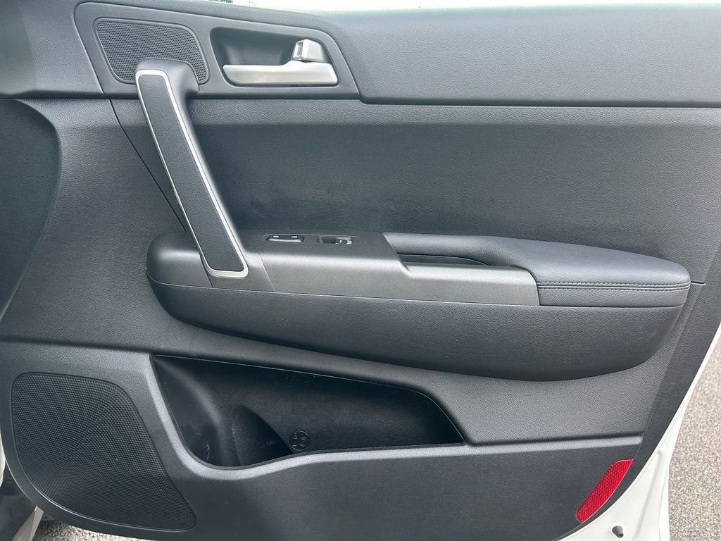 Used 2022 Kia Sportage LX w/ LX AWD Value Edition Package image 25