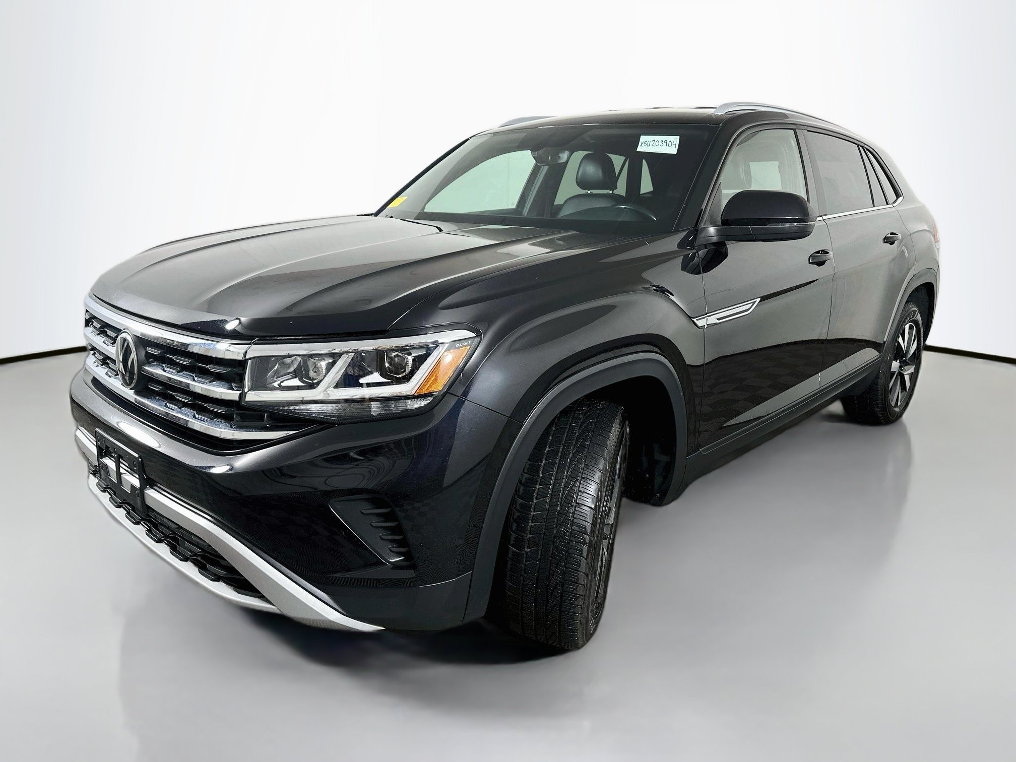 Used 2020 Volkswagen Atlas Cross Sport SE AWD/4WD image 3