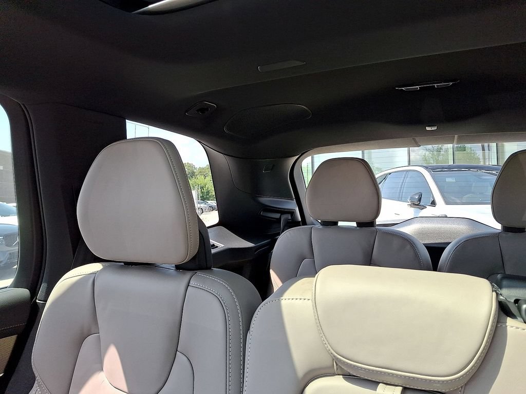 New 2026 Volvo XC90 B6 Ultra w/ Protection Package AWD/4WD image 12