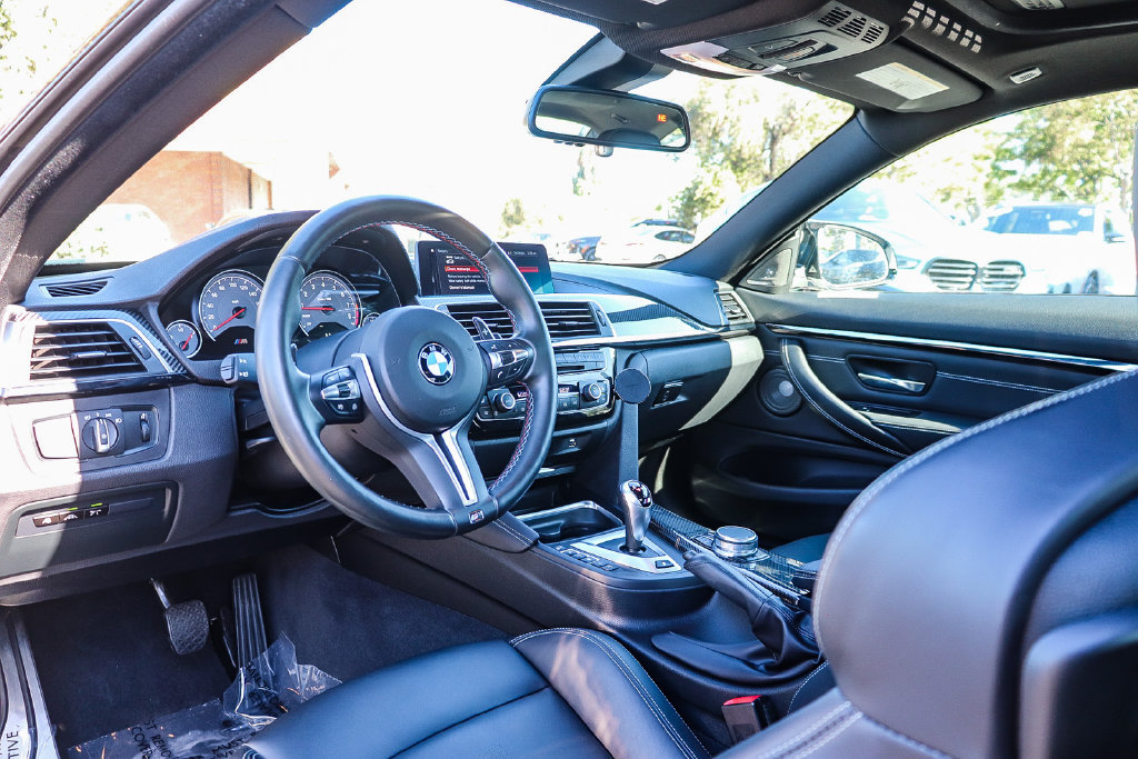 Used 2020 BMW M4 Coupe w/ Competition Package RWD image 12