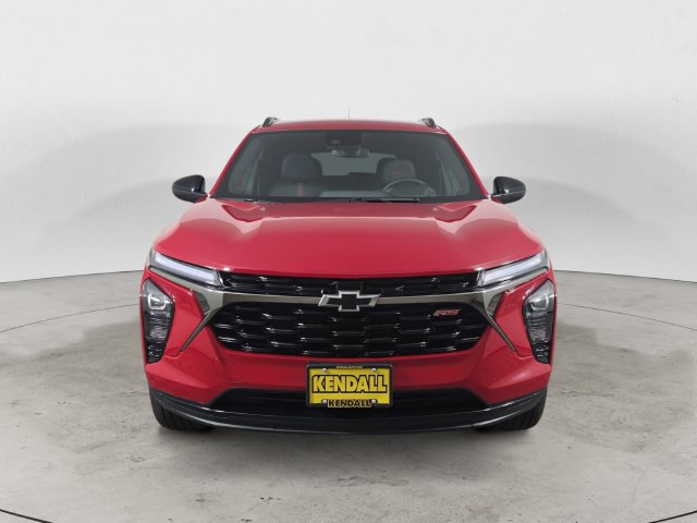 Used 2026 Chevrolet Trax RS w/ Driver Confidence Package FWD image 2
