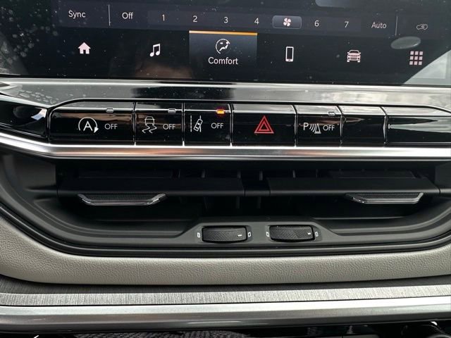 New 2025 Jeep Compass Limited image 23