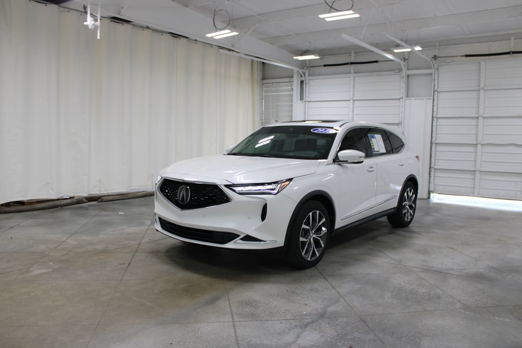 Used 2023 Acura MDX w/ Technology Package FWD image 4