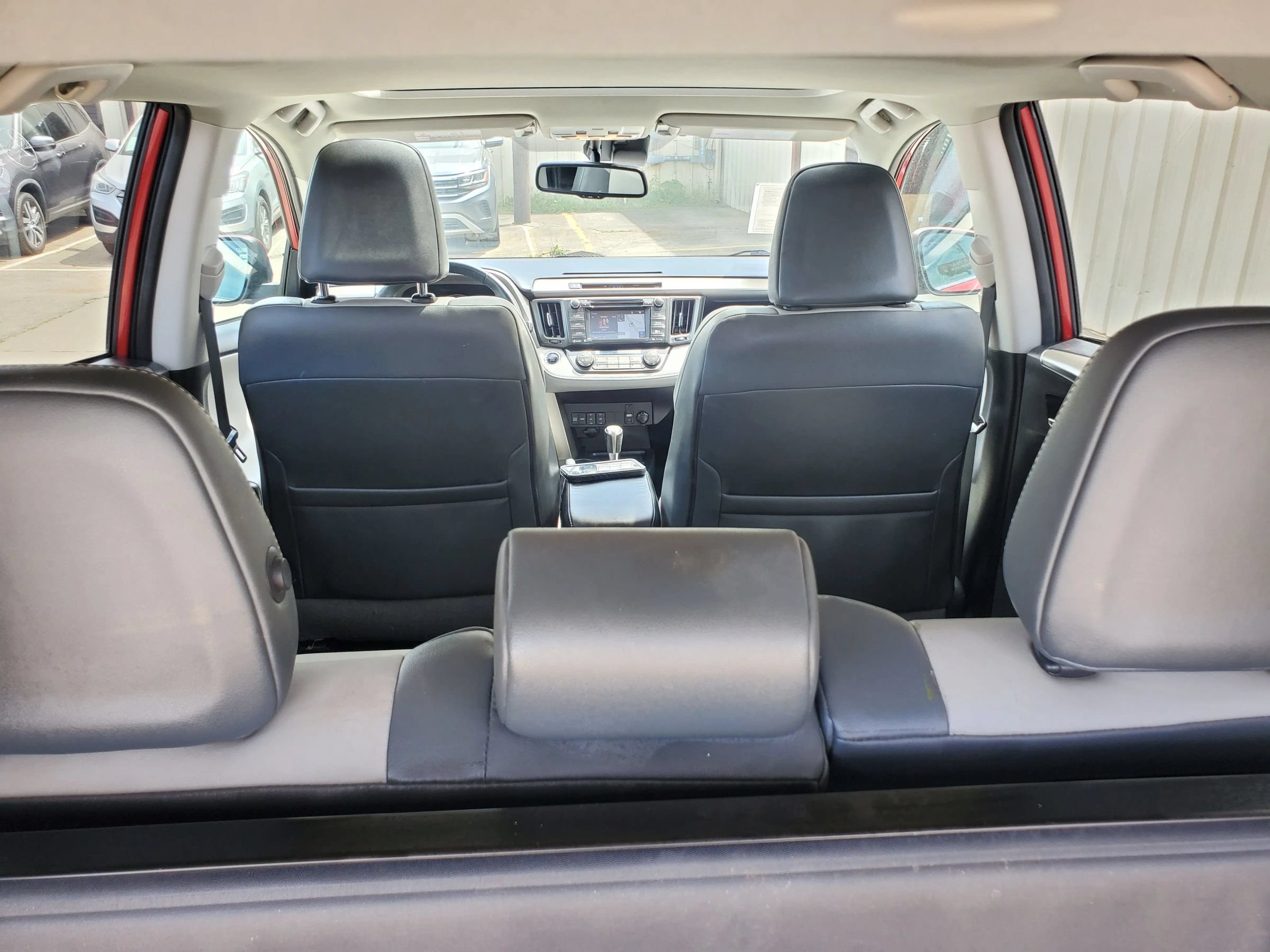 Used 2015 Toyota RAV4 Limited w/ Technology Package FWD image 58