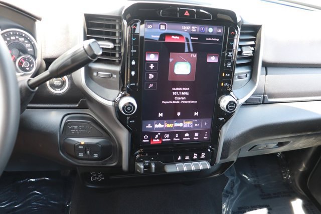 Used 2025 RAM 2500 Big Horn AWD/4WD image 18