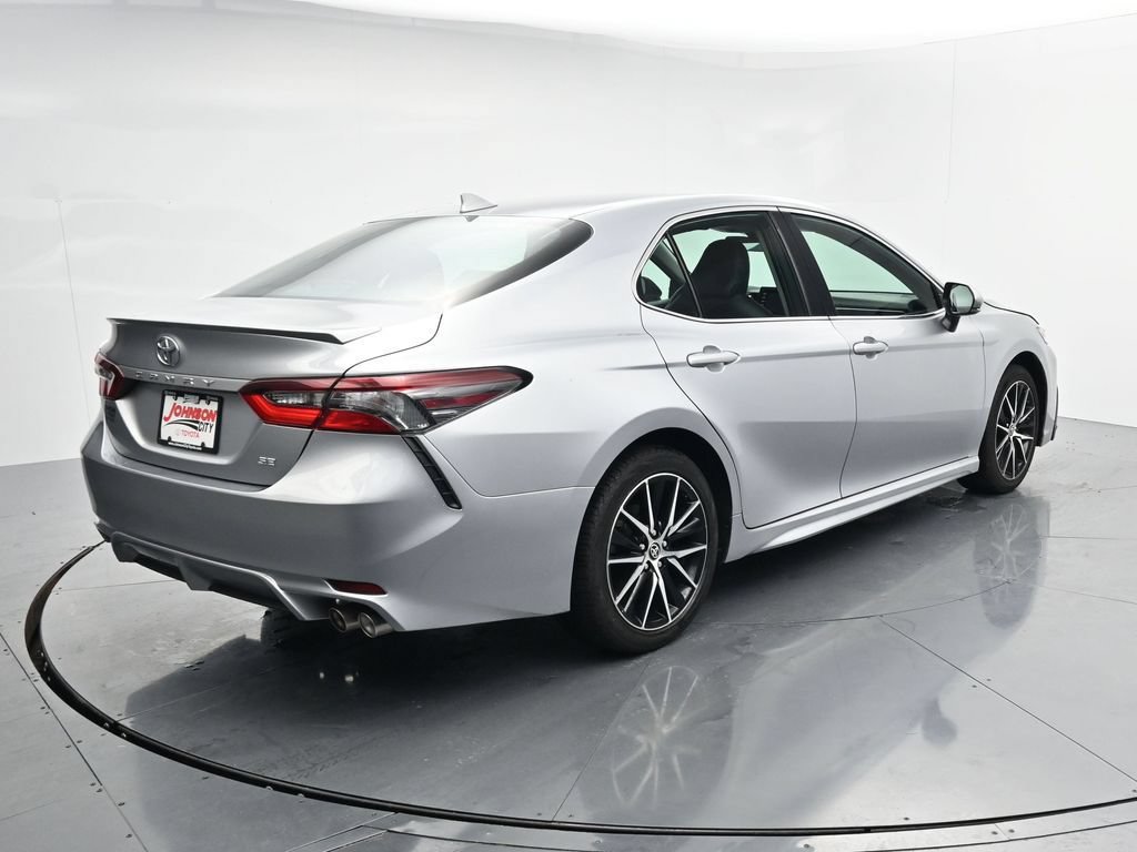 Used 2024 Toyota Camry SE FWD image 7
