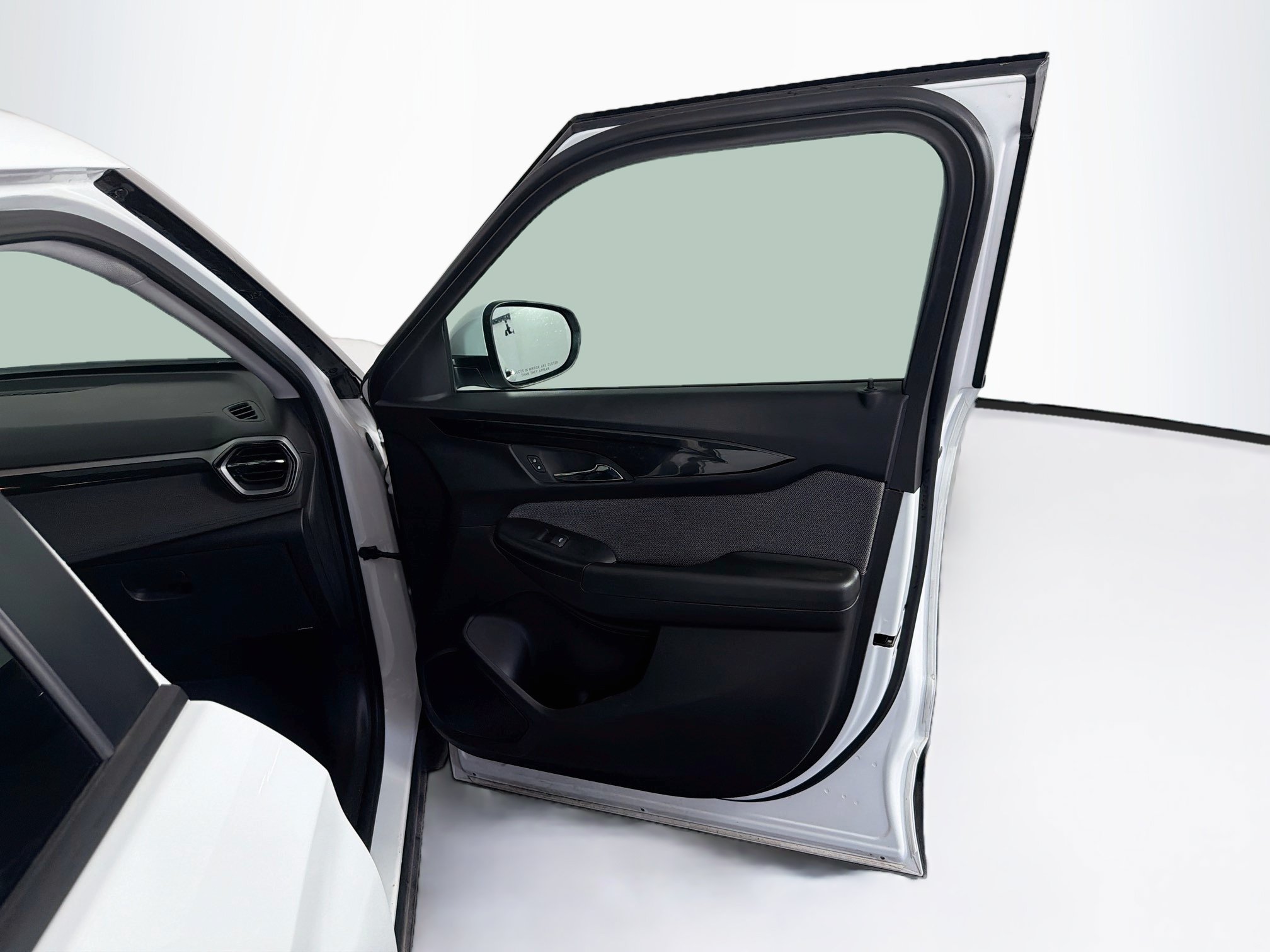 Used 2025 Chevrolet TrailBlazer LT FWD image 31