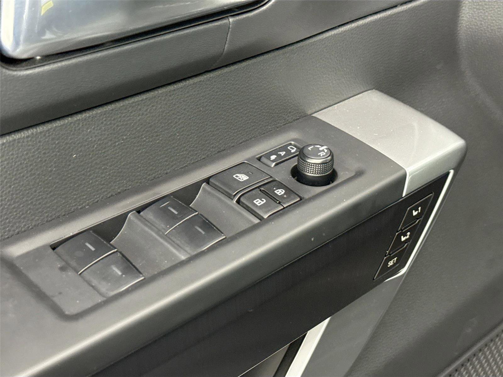 Certified 2024 Toyota Sequoia Platinum image 29