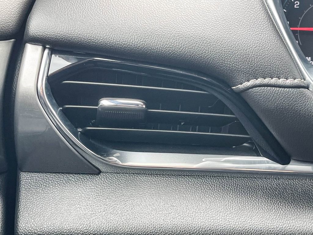 Used 2022 Chevrolet Traverse LT w/ LPO, Floor Liner Package image 50