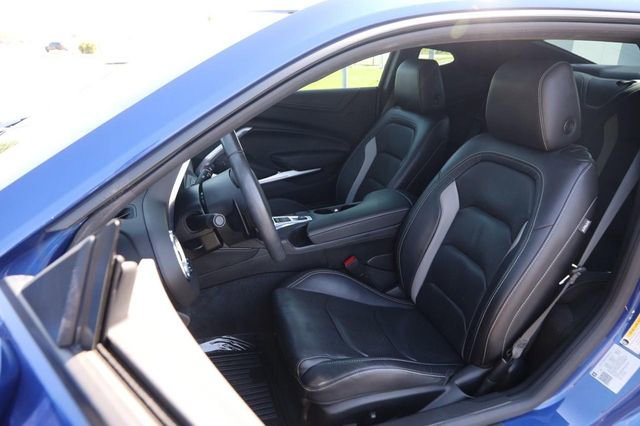 Used 2021 Chevrolet Camaro LT w/ RS Package RWD image 9