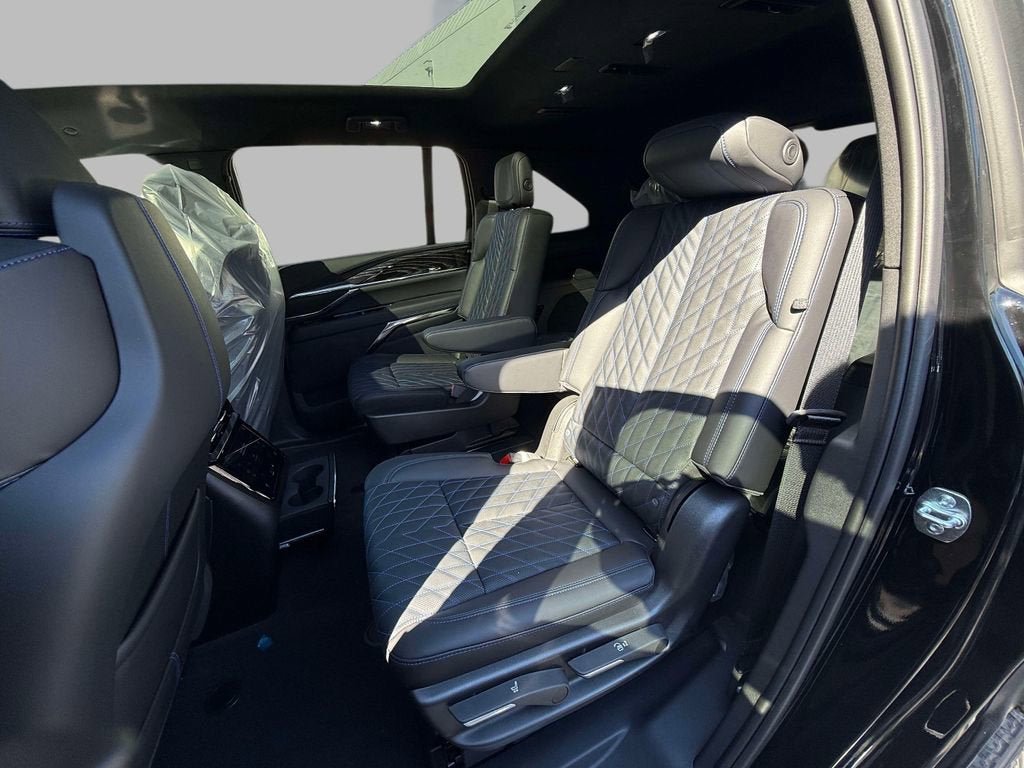 New 2025 Cadillac Escalade IQ Luxury 1 AWD/4WD image 13