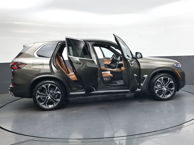 New 2026 BMW X5 sDrive40i image 36