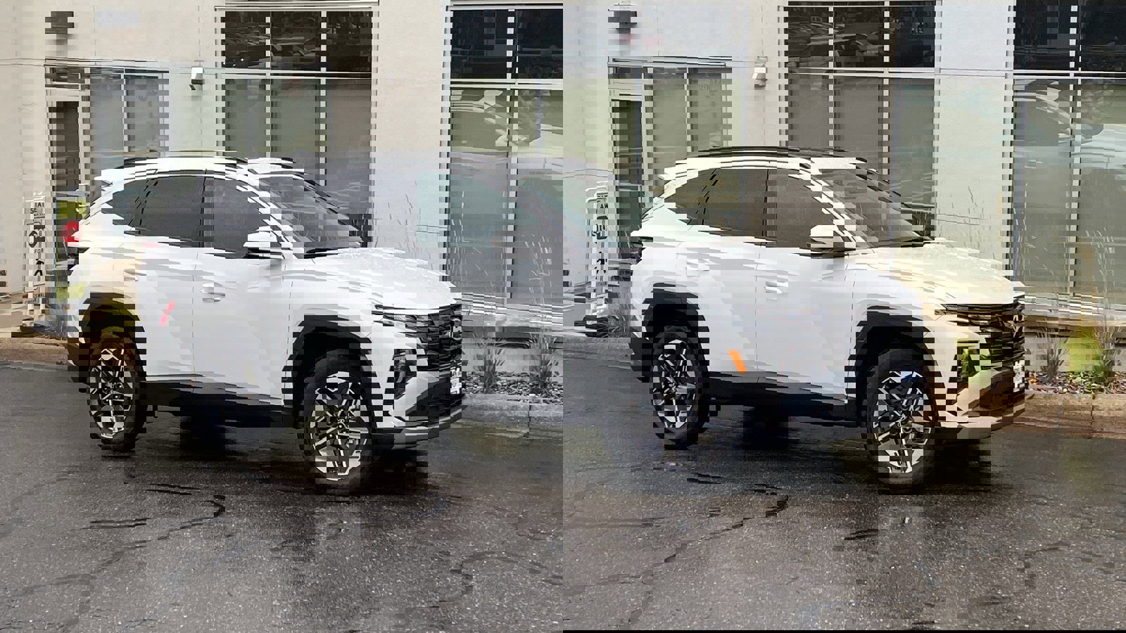 Certified 2025 Hyundai Tucson SEL image 1
