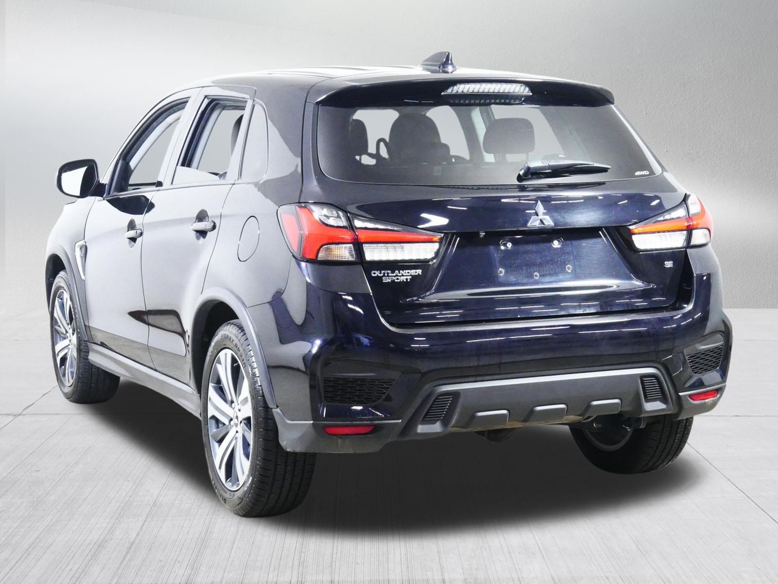 Used 2024 Mitsubishi Outlander Sport SE AWD/4WD image 5