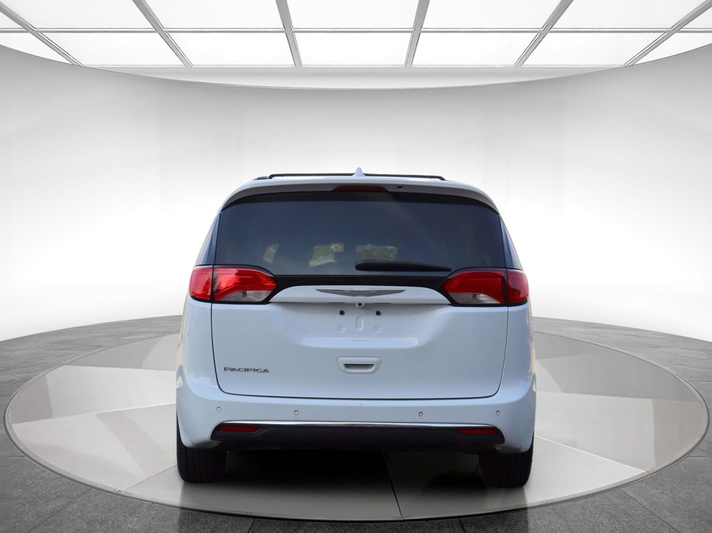 Used 2017 Chrysler Pacifica Touring-L FWD image 7