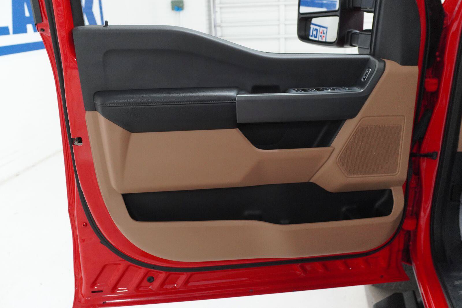 Used 2023 Ford F350 XLT AWD/4WD image 18