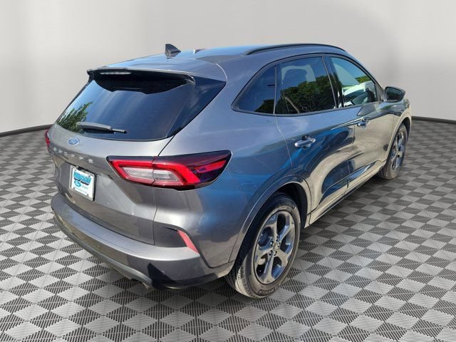 Certified 2024 Ford Escape ST-Line w/ Tech Pack #1 FWD image 4